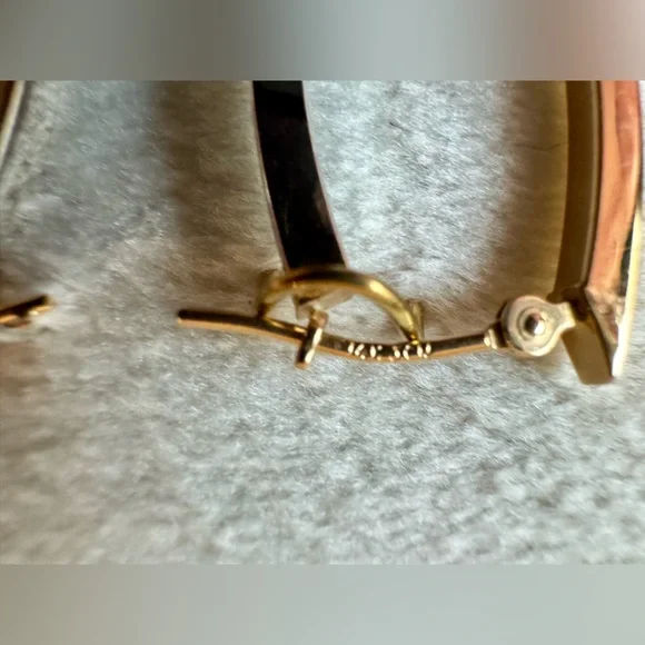 Elegant 14K Gold (White and Yellow) Hoop Earrings - Picture 3 of 7